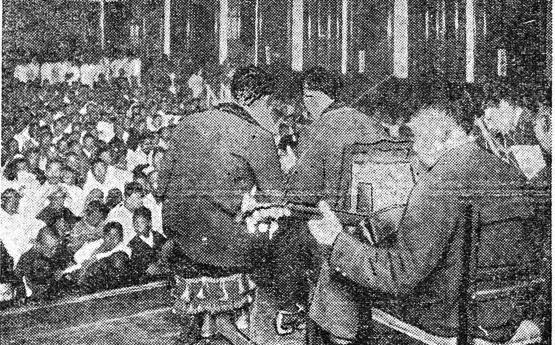 성과 독립운동자금을 모으 는 조력자 역할을 했다. 하 1922년 해삼위 천도교연예단의 연주회 지만 이와 같은 해삼위한인 예술단의 내한 공연활동은 1922년 12월 30일 소비에 트 연방의 탄생으로 더는 이어지지 못했다.