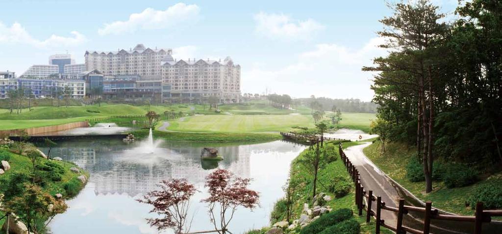 DEL Pino Golf & Resort 델피노골프 & 리조트 You can see the magnificent view of Seorak range of the East Sea which is spread out like a panorama within the arms of Ulsan Rock.