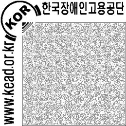 D: 나는학자나사진작가가꿈이었다. 대학교에서사진과를졸업했다. 그래서사진작가가꿈이었다. 지금도틈틈이주말이나휴가를이용해서사진을찍고있다. 지금하는일은직업훈련학교를거쳐자회사형표준사업장 *** 에서일을하고있다. ** 포털과본사발주가있어특별업무를하고있다. 지금하는일이내꿈과는다르다. 컴퓨터관련된일이있어조금은만족하지만나중에라도사진작가가될수있었으면좋겠다. 나. 직업으로연결되지않는직업훈련발달장애인들은고등학교를비롯하여장애인복지관이나장애인고용공단을비롯한다양한관련기관에서직업훈련을받지만실제훈련받은분야와동일하거나유사한직종의일을하는경우는거의없었다.