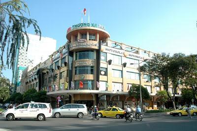 Thuong Xa Tex 백화점 ㅇ위치 : 135 Nguyen Hue Street, W.