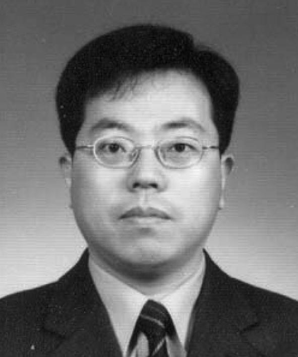 LifeBits: Personal Database Everything, Communications of the ACM, 49(1) : 89-95, January 2006. [15] Zhang, B.-T.