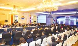 한국은 FEALAC 발전방안 (Towards a more Dynamics FEALAC) 을제안 Forum for East Asia-Latin America Cooperation Guide FEALAC 개황 - 트로이카 (Troika) 체제구축 FEALAC 기금창설 FEALAC 정상회의개최등제안 (18) 제18차고위관리회의 (2017. 8.