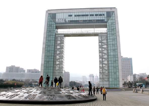 위해 Tourist Spot 川味人家촨웨이런지아 泰和足疗타이허발마사지 高角山고각산 6 위해공원 wei hai gong yuan 威海公园 古陌路구무워루 步行街 보행자도로 花园南路화유엔난루 统一路西北面食王후씨베이미엔쉬왕샨루