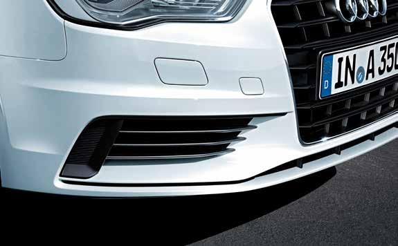 쿠페가아니다, 그래서더새롭다 Audi A3 Sedan은쿠페의특성을세단에접목시킨디자인의새로운도전입니다. 유선형의낮은루프라인에서안정감과역동성을느끼셨다면, 완만한곡선의윙과휠, 휠아치에서는독특한개성을발견할수있습니다.