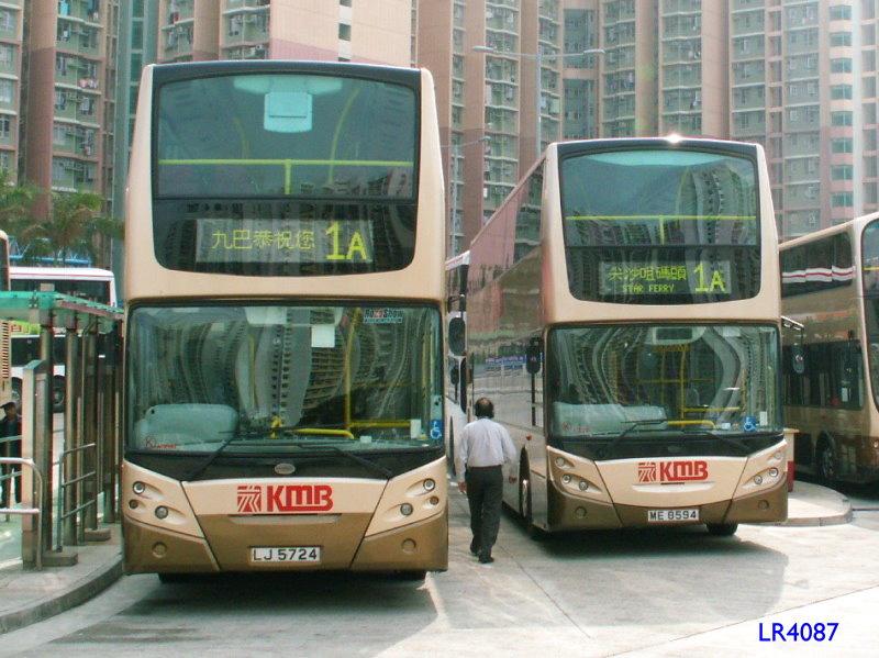 2 층버스 : 보다많은승객수송이필요한경우, 단층버스위에추가로층을구성한