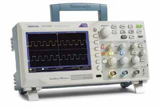 8cm WVGA 고해상도디스플레이 16 가지자동측정및 FFT 분석 내장파형한계테스트 내장도움말시스템및프로브검사마법사 전면부 USB 호스트포트및후면부 USB 장치포트 TBS1000 시리즈모델별기본성능 모델 아날로그채널 아날로그대역폭 아날로그샘플링속도 ( 채널당 ) TBS1064 4 60 MHz 1 GS/s TBS1104 4 100 MHz 1 GS/s