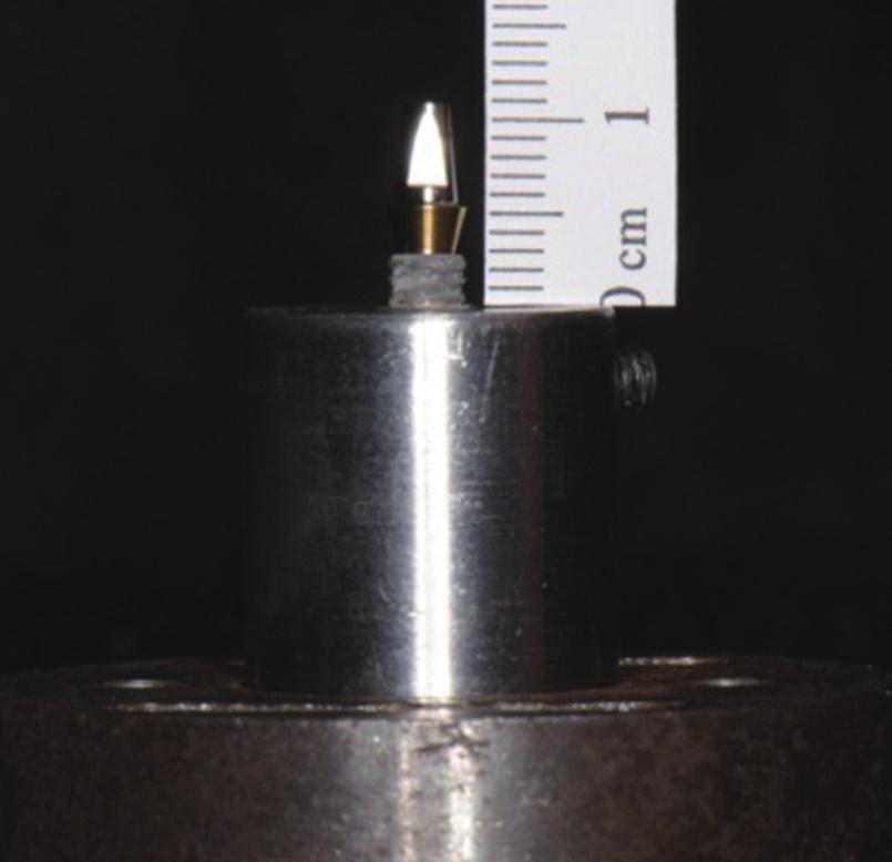 이효경 길기성 이정진 안승근 서재민 A 시멘트 제거를 위해 가한 열이 임플란트 티타늄 지대주와 나사에 미치는 영향 B Fig. 4. Experimental design for removal torque value test.