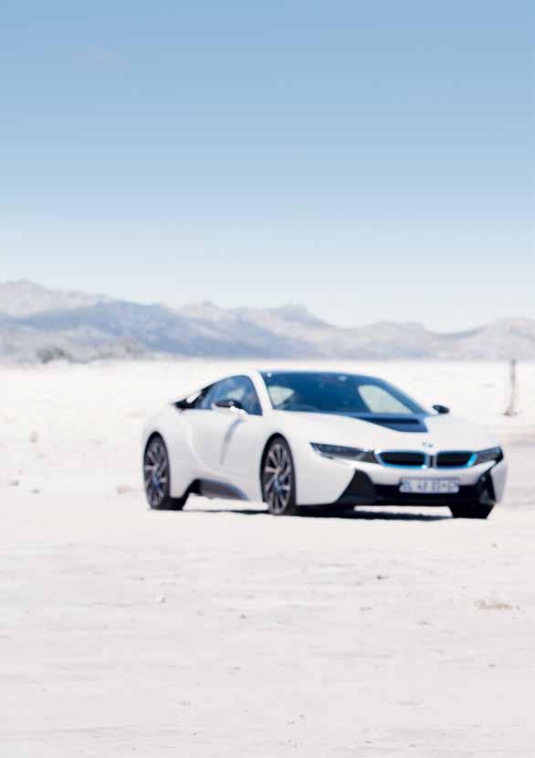 이제 BMW i 컬렉션이앞서가는디자인과높은실용성으로새로운기준을정립합니다.