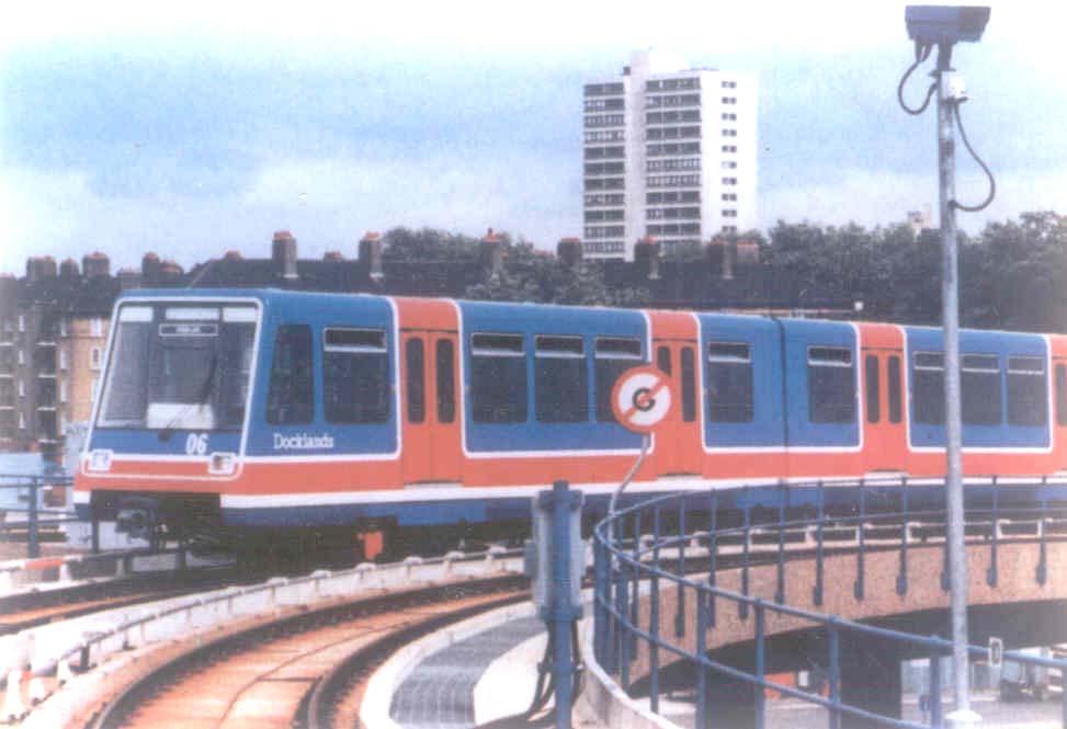 2. 철제차륜 AGT 시스템 영국도클랜드경량전철 시스템 : 철제차륜 AGT 개통시기 : 1987년 노선연장 : 21.