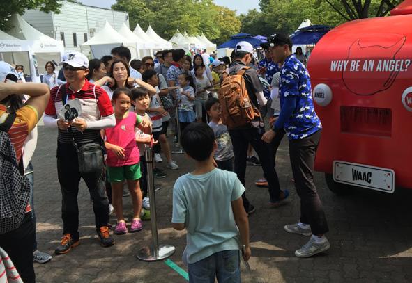 승자시상식에마지막순서로진행되는갤러리경품추첨이벤트의 1등에게는 MINI Cooper D Midtrim이제공되고 2등에게는엘로드러비스여성클럽풀세트, 3등에게는코오롱스포츠텐트 (Palace 텐트 ) 가제공된다. 또한대회장에입장하는갤러리모두에게경품스크래치권을제공하여다양한즉석경품을지급한다.