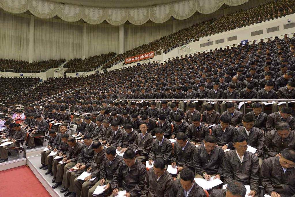 정녕 경애하는 최고사령관동지는 우리 투쟁속에서 우리 비행사들의 사상정신 첨예한 정세의 요구에 맞게 비행기출 령도따라 이 땅우에 부강번영하는 비행사들을 위해 바쳐오신 헌신의 자욱자 비행사들을 끝없이 사랑하시며 믿음과 적풍모가 숭고한 높이에 올라섰다고