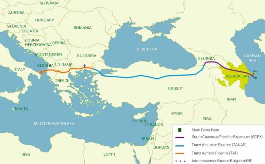 Ilham Aliyev 대통령은세계석유회의 ( 이스탄불, 2017.7.9) 에서도, 현재아제르바이잔이 new gas boom 의문턱에서있으며對유럽가스공급국중러시아외에유일한국가로서가스공급능력을증대시킬것이라고발표함. 또한, 아제르바이잔, 터키, 투르크메니스탄등 3개국은외무장관회의 ( 아제르바이잔, 2017.7.19) 에서카스피해가스의對유럽공급과관련된협력에대해논의하였고, 카스피해연안국인투르크메니스탄産가스의유럽시장진출을위해카스피해를거쳐아제르바이잔을연결하는가스파이프라인건설의필요성도제기하였음.