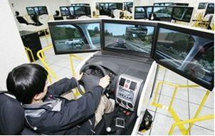 ` 자료 : 교통안전공단안전운전체험연구교육센터 < 그림 6-30> 운전시뮬레이터코스 추진내용 ㅇ사업용운전자체험교육실시 -