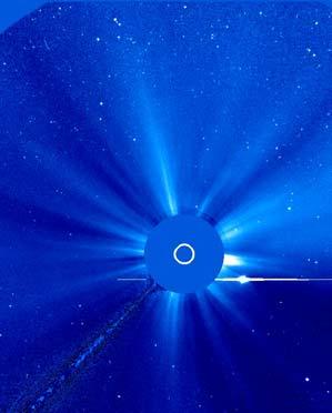 혜성의꼬리와궤도운동 혜성의꼬리 : 먼지꼬리와이온꼬리 ( 이온및전자 ) 먼지꼬리 :