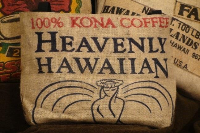 하와이안코나 (Hawaiian Kona) 미국하와이제도중에서가장큰섬인하와이섬에서재배되는커피 해발 4,500 미터코나란지역에서생산되요.