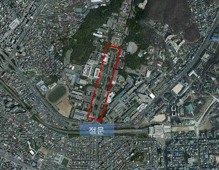 자연경관지구, 도시계획시설(학교) 제2종 일반주거지역(12층 이하), 학교용지 대지면적 640,377 858,628.4 (259,735평) 연면적 36,300 (11,000평) 53,150 (16,078평) 건폐율 21.07% - 용적률 70.