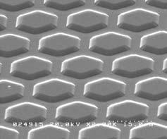 Patterned sapphire substrate(pss) p-electrode