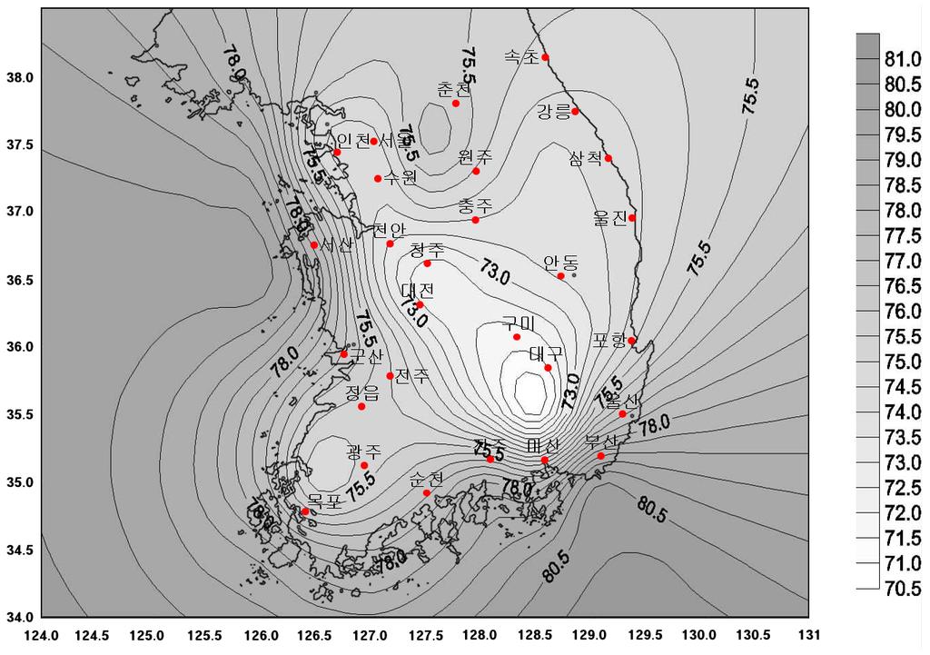 따라서 누락 와 대륙성 기후의 차이가 크게 나타나 부산이 가장 낮고 대구와 포항 일대가 가장 높았다. 그림 5, 6은 표 9를 이용하여 작성한 TAC 습도 맵으로 된 지역은 계산된 인접 지역의 데이터와의 연속성을 고려 하여 보간을 실시하였다.