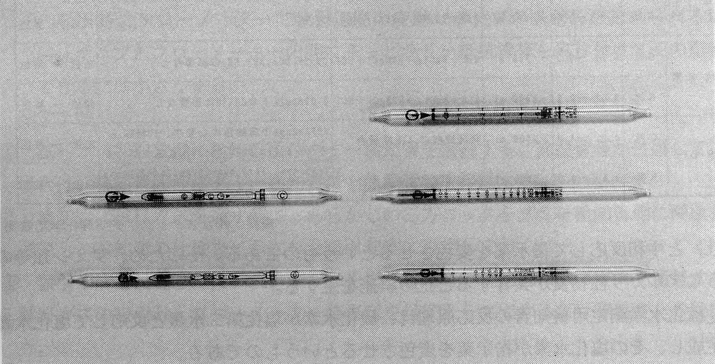 2) 측정 대상 물질 및 악취 물질 현재 국내에서 사용되고 있는 악취 물질 측정용 검지관은 주로 일본산인 2개 회사(G사,K사) 이며, 이 2개 회사의 각각의 검지관의 반응 원리는 거의 같다.