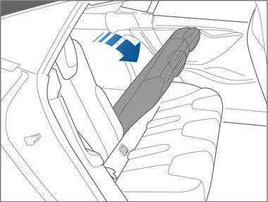 앞좌석및뒷좌석 뒷좌석접기 Model S 앞으로접을수있는분할뒷좌석이있습니다. 메모 Model S 에옵션으로제공하는임원뒷좌석이장착되어있는경우이좌석은앞으로접을수없습니다. 접기전에좌석과후면발밑공간에있는물건을제거하십시오. 뒤등받이를완전히평평하게접으려면앞좌석을앞으로움직여야할수도있습니다.