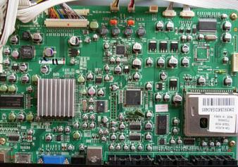 Density Interconnection PCB에탑재된전자부품들이전기적인신호를주고받을수있도록설계 Laser VIA 및 Fine