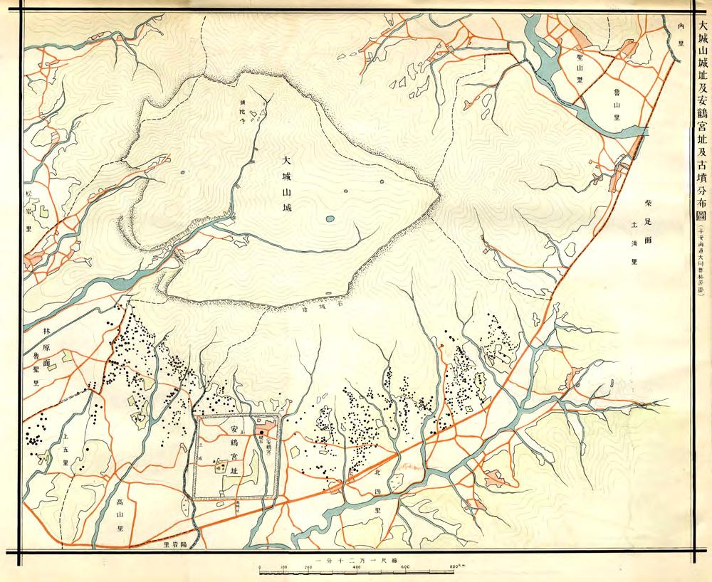 낌을주기때문이다. 안학궁터와대성산남쪽기슭고분군의배치형태는 1929년조선총독부가출간한古蹟調査特別報告第 5 冊 高句麗時代之遺蹟 에실린지도에상세히묘사되어있다.