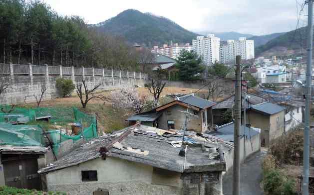 이를위해 4대핵심사업으로호두메마을도시재생사업, U대회선수촌건립사업, 진곡산업단지조성사업,