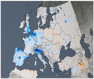 미국항공우주국 (NASA) 17) 은인공위성기술을활용하여 2005년부터 2014 년까지 195개도시지역이포함된전세계를대상으로이산화질소배출의변화를분석하였다. 18) 2005년미국과유럽은이산화질소 (NO 2 ) 를가장많이배출하는지역이었으나, NASA의연구기간에두지역에서의배출량은상당히감소하였다.