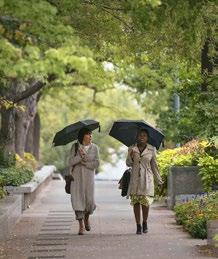 인자를사랑하며겸손하게네하나님과함께행하는것이아니냐? 34 우리가진정으로겸손하면, 기도로용서를구하고다른이를용서합니다. 앨마는모사이야서에서우리가회개할때마다주님께서우리의잘못을용서하시리라고가르쳤습니다. 35 반면, 주기도문 36 에는우리가사람의잘못을용서하지아니하면스스로를정죄아래들게하는것이라했습니다. 37 예수그리스도의속죄가있었기에우리는회개를통해죄를용서받습니다.