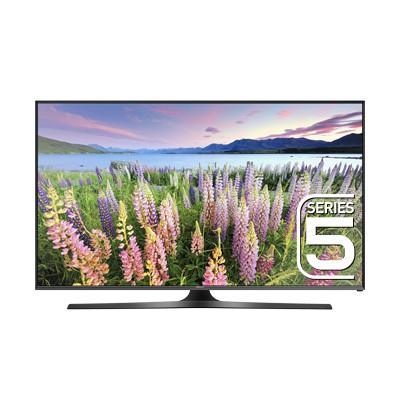 LED TV J5950AF 138 cm UN55J5950AF 1 스펙 스펙 디스플레이 화면크기 해상도 패널 138 cm 1920 x 1080 블랙패널 + 커브드 (Curved) / 평면 (Flat) Flat 곡률 없음 영상 MR 마이크로디밍와이드컬러컨트롤 60 Micro Dimming Pro 있음 UHD 화질엔진명암비강화엔진 (Contrast