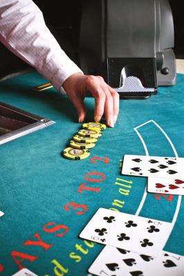 KANGWONLAND CASINO 강원랜드 카지노 카지노 이용안내 국내 최대 규모의 테이블 게임 32대, 슬롯머신 960대를 갖춘 내외국인 출입 카지노입니다.