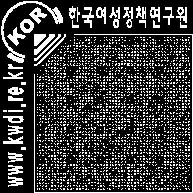 고용형태별로자세히살펴보면, 먼저정규직의경우국민연금과의료보험에가입한비율은 68.5% 로나타났으며, 또한고용보험의경우 67.5% 이며, 마지막으로산재보험의경우 67.0% 로가장낮게나타났다. 비정규직의경우, 국민연금의가입률은 15.