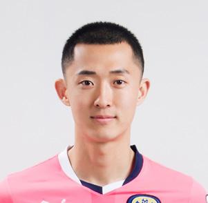 DF 이용 187cm 83kg MF 김부관