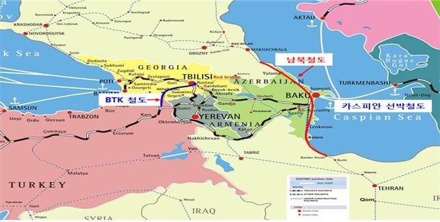 목해야할것이다. BTK 및남북연결철도노선 자료원 : KOTRA 바쿠무역관 시사점 BTK 철도개통은지엽적으로는아제르바이잔 - 조지아 - 터키간의물동량의확대를가능하게할것으로기대된다. 그러나유럽과아시아를잇는중간 회랑으로서의역할을수행하기위해서는 2 가지선결과제가필요한것으로보인다.