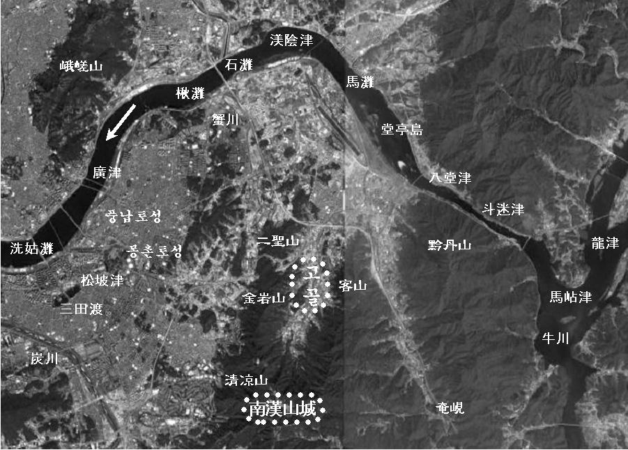 88 地名學 17 (2011) 17). 이러한 경향은 특정한 하천 지명의 영역이 상 하류로 확대되 어 다른 하천 지명의 영역과 경합하거나 이를 잠식 혹은 대체하는 쟁탈과 영역화(territorialization) 양상으로 구체화되고 있다. <그림6> 하남 일대 산천 지명의 분포 주: http://earth.google.