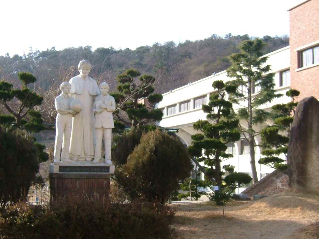 살레시오교육 III. 학교교육활동운영계획 1. 교무분장조직 ----------------------------- 93 2.