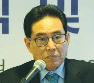 어렵고 힘들 때 마다 오직 주님 바라보고 한걸음 한 걸음 나 아갈 때 주님께서 날마다 함께 해 주시고 위 로해 주실 줄 믿는다.