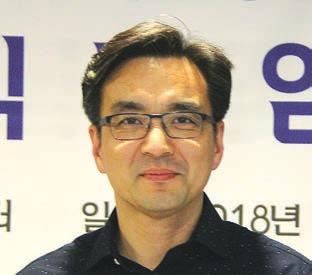 이사 민창기 목사(미주 OMTC)는 OMTC 에서 실시한 선교훈련을 잘 마치고, 이제 선 교사로 첫출발을 하게 된 여러분 모두를 축