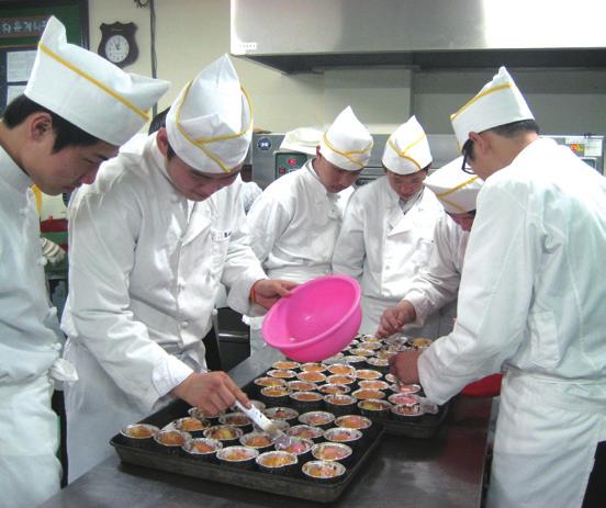 일반학교의엄격한생활규정으로인해어려움을겪는학생