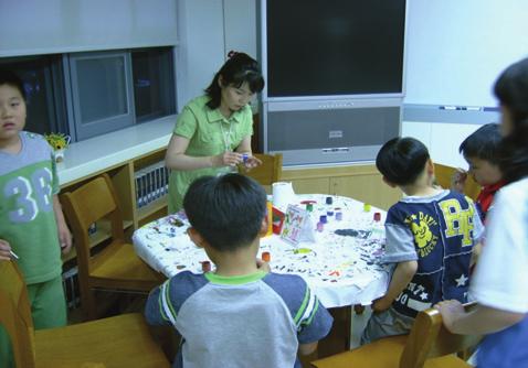 제1장 학교도서관 활성화 분야별 우수사례 63 가) 도서 대출 및 반납, 서가정리 및