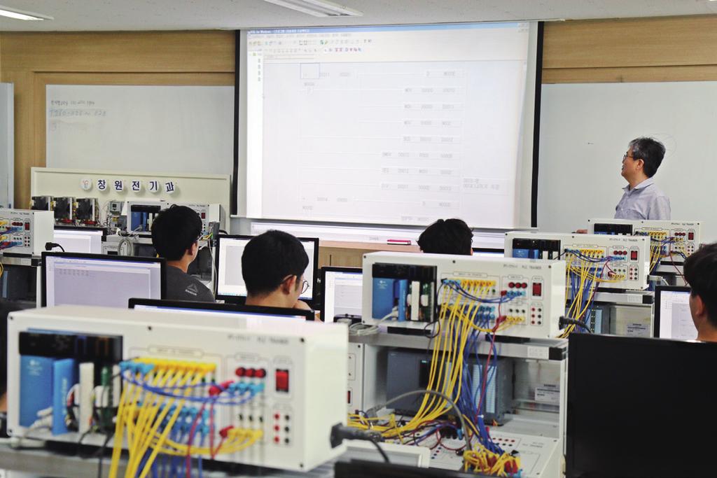 한국폴리텍대학창원캠퍼스 2 년제학위과정모집요강 에너지환경과 녹색성장관련산업인청정에너지생산기술및환경분석기술, 미세먼지및이산화탄소배출저감기술을담당할전문기술인양성 취득자격증 대기환경산업기사, 수질환경산업기사, 위험물산업기사, 산업안전산업기사등 취업분야 에너지관련산업, 환경관련산업, 화학제품제조산업, 각종시험분석 / 연구개발분야등