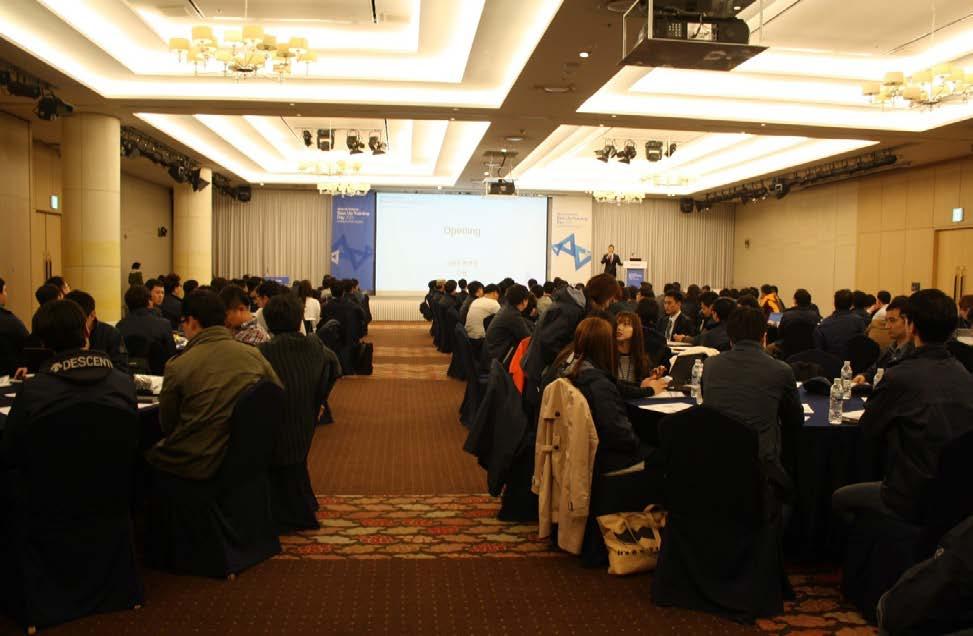 SpotLight AhnLab Partner Base-up Training Day 2015 AhnLab Partner Base-up Training Day 2015 파트너와함께상생의봄길을거닐다 유난히추웠던겨울이었다. 날씨만큼이나경제상황도매서웠다. 그래서더욱기다린봄이었다. 잔뜩물이오른나무의연둣빛새잎이돋 아나고, 막피어나기시작한꽃으로아련한봄풍경이그려진 4 월.