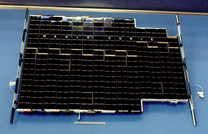 우주용 III-V 고효율태양광모듈 Pathfinder Sojourner Solar Cells Type : GaAs/Ge Size 2 x 4 cm, 5.