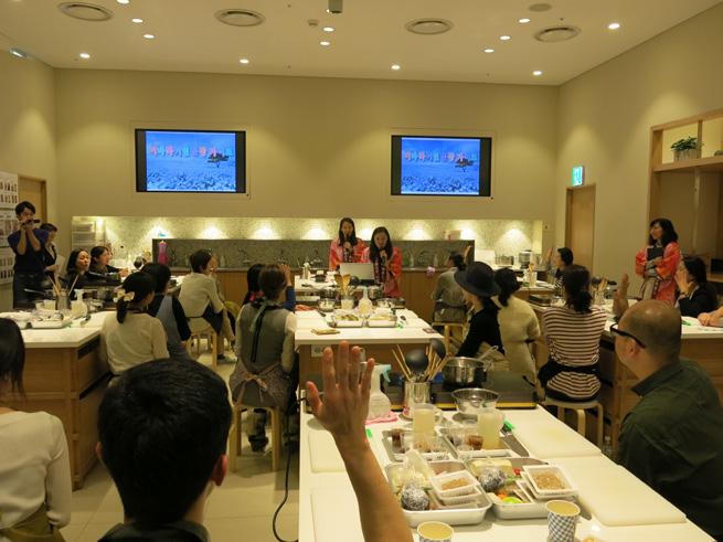 Ⅰ지자체의매력을한국에서발음식을통한지방에의인바운드촉진 일본지방으로의인바운드추진을목적으로일본최대의요리교실 ABC Cooking Studio KOREA 사와연계하여, 각지의요리체험과관광홍보를동시에실시하는사업을전개하고있습니다.