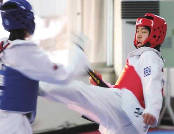 진학을 통한 석 박사 취득 후 교수 및 연구원 전화번호_ 041 550 5363 스포츠산업학과 사회체육학과 고도의 과학 문명의 발달과 경제 성장은 사람들로 하여금 여가와 스 포츠에 대한 관심을 더욱 증대시켰다. 이에 따라 스포츠산업분야에서 요구되는 다양한 분야의 전문인력 양성은 매우 시급한 일이라 할 수 있다.