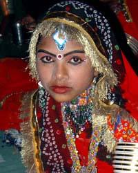 민족 : Daroga (Hindu traditions) 인구 : 1,053,000 세계인구 : 1,053,000 미전도종족을위한기도인도의 Daryadasi 민족 : Daryadasi 인구 : 12,000 세계인구 : 12,000 미전도종족을위한기도인도의 Darzi (Hindu traditions) 민족