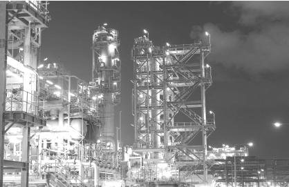 Figure 14. Shell Global/Qatar GTL plant in Qatar. Figure 15. KOGAS 1 bbl/day GTL pilot plant[35]. 산할수도있다. 상용 1호기는 24,000톤 / 년의에탄올과함께 6 MW의전력을생산하는규모로 2012 년부터운전중이며, 최근상용 2호기건설을추진하고있다 [30].
