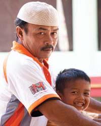 Mamak, Talang 인구 : 25,000 세계인구 : 144,000 주요언어 : Minangkabau