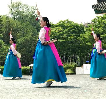 주차경복궁주차장이용 주소서울특별시종로구삼청로 37 국립민속박물관 ( 우 )03045 National Folk Museum of Korea, Samcheongro 37, Jongno-gu,