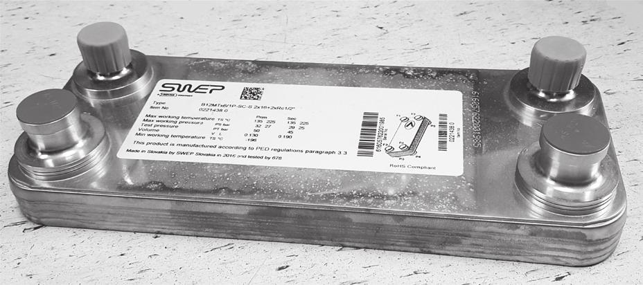 THEME 05 Low GWP 냉매적용판형증발기 / 응축기개발동향 표 1 전열관및냉매별총합열전달계수비교 Fluid Tcrit Pcrit Psat (5 ) 잠열 (5 ) ( ) (bar) (bar) (kj/kg) GWP Safety HFC134a 101.0 40.59 3.497 194.